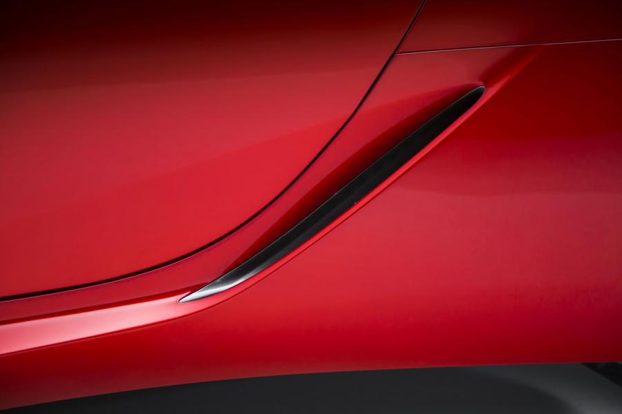 Детали экстерьера Lexus LC500 2016 года  (фото 47 из 74)